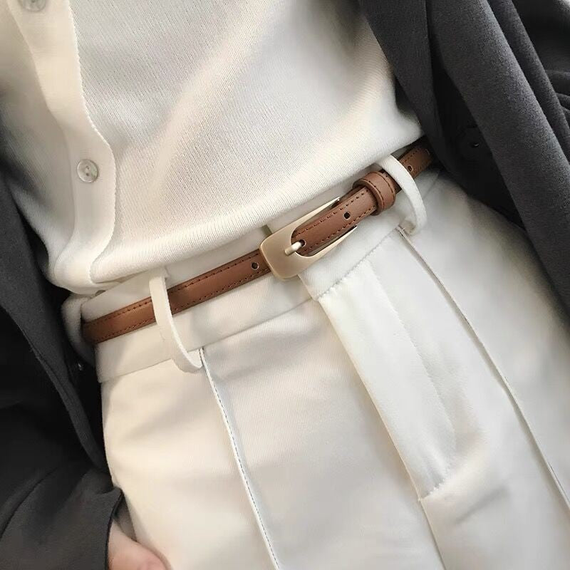 Slim Pin Buckle Belt in Faux Leather for Jeans