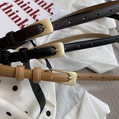 Slim Pin Buckle Belt in Faux Leather for Jeans