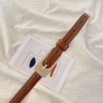 Slim Pin Buckle Belt in Faux Leather for Jeans